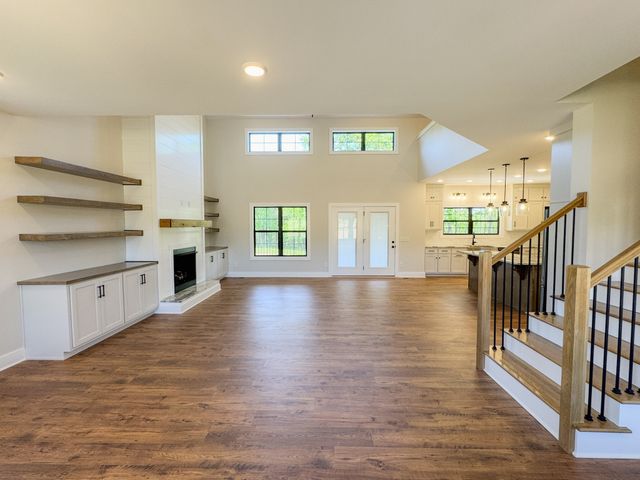 55 Crenshaw Rd, Hartsville, TN 37074
