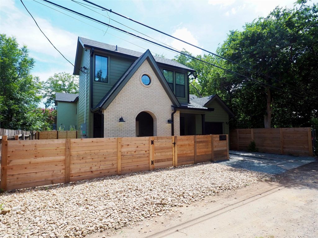 1906-2 Willow ST, Austin, TX 78702