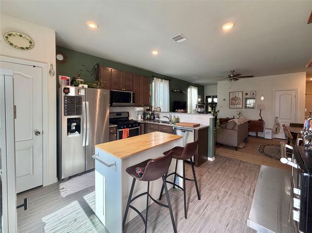 25747 Hickory Pecan Trail, Tomball, TX 77375