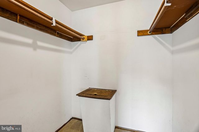 8 DUNHAM CT, Berlin, NJ 08009