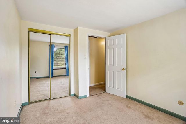 8 DUNHAM CT, Berlin, NJ 08009