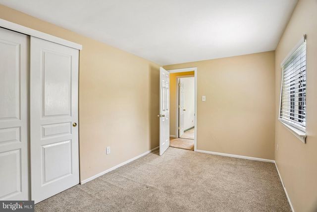 8 DUNHAM CT, Berlin, NJ 08009