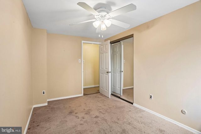 8 DUNHAM CT, Berlin, NJ 08009