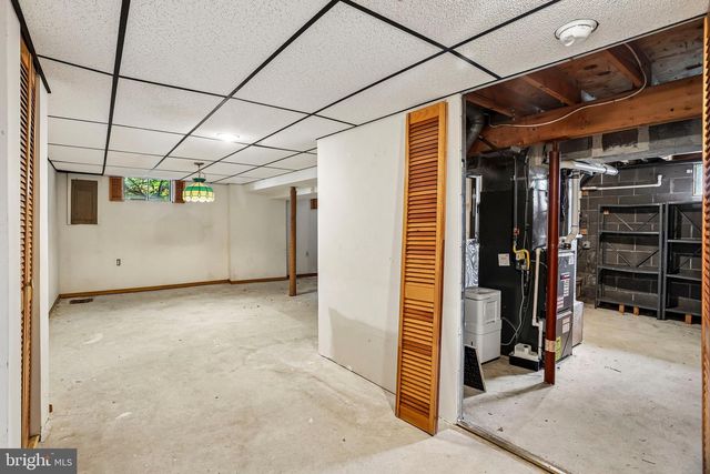 8 DUNHAM CT, Berlin, NJ 08009