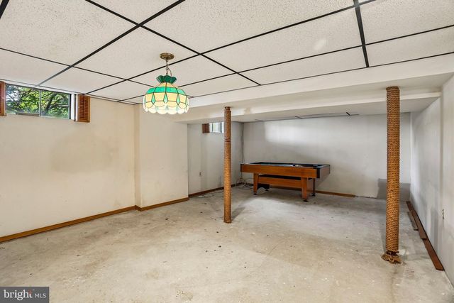 8 DUNHAM CT, Berlin, NJ 08009