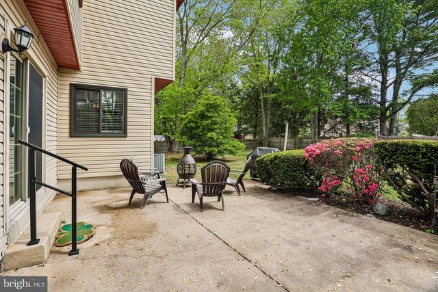 8 DUNHAM CT, Berlin, NJ 08009