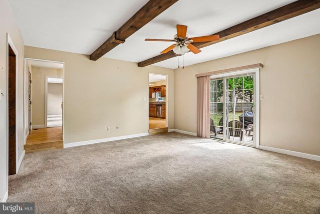 8 DUNHAM CT, Berlin, NJ 08009