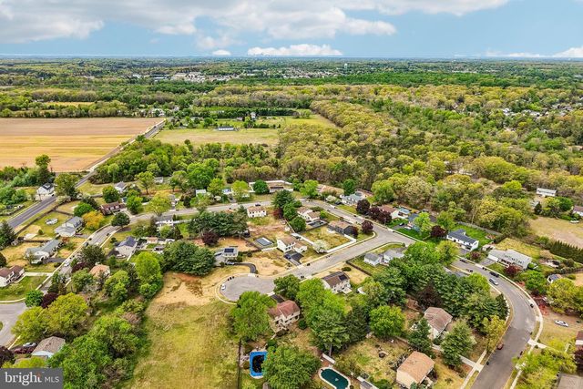 8 DUNHAM CT, Berlin, NJ 08009