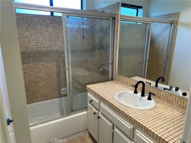 22518 Avenue San Luis, Woodland Hills, CA 91364