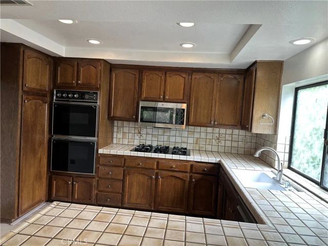 22518 Avenue San Luis, Woodland Hills, CA 91364