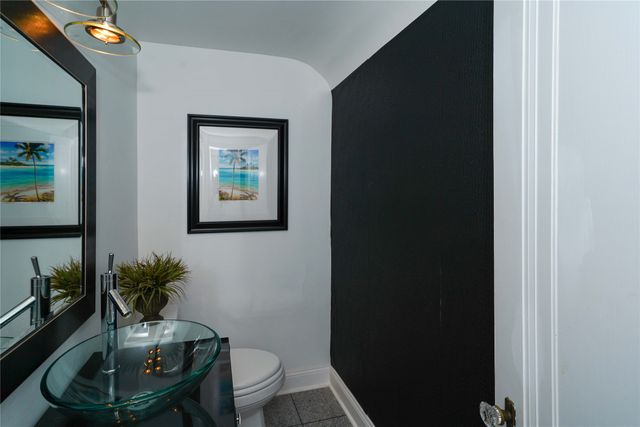 726 W 9th Street S, Newton, IA 50208