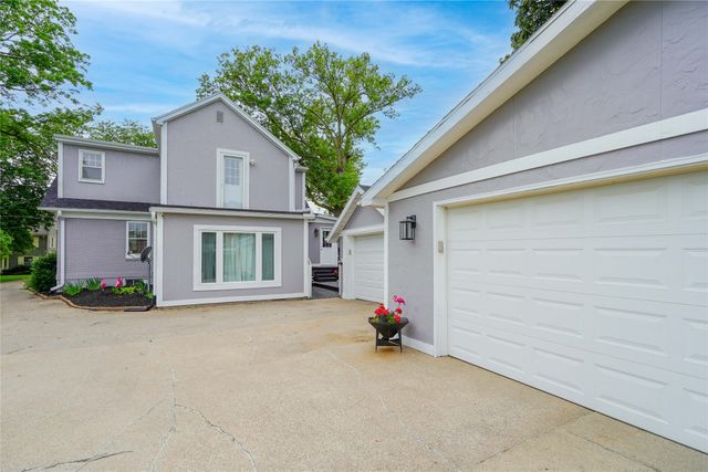 726 W 9th Street S, Newton, IA 50208