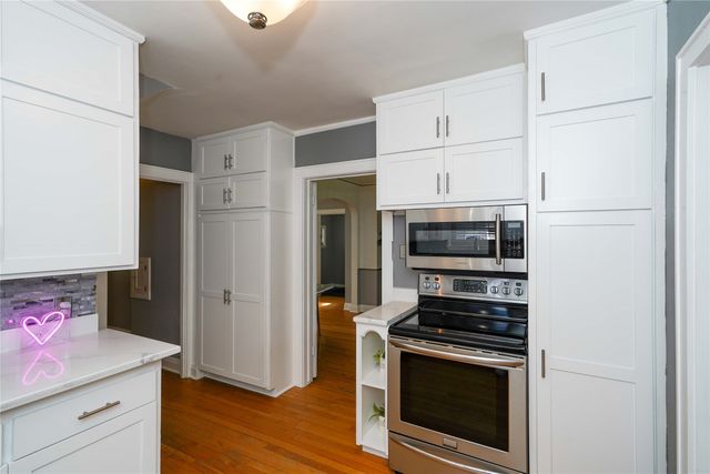 726 W 9th Street S, Newton, IA 50208