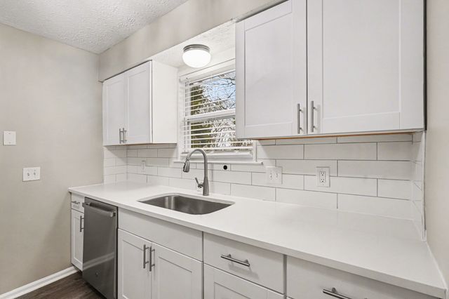 235 Cedarview Dr, Antioch, TN 37013