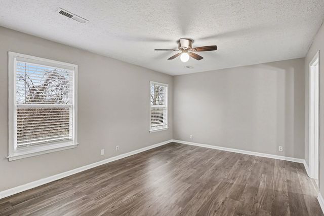 235 Cedarview Dr, Antioch, TN 37013