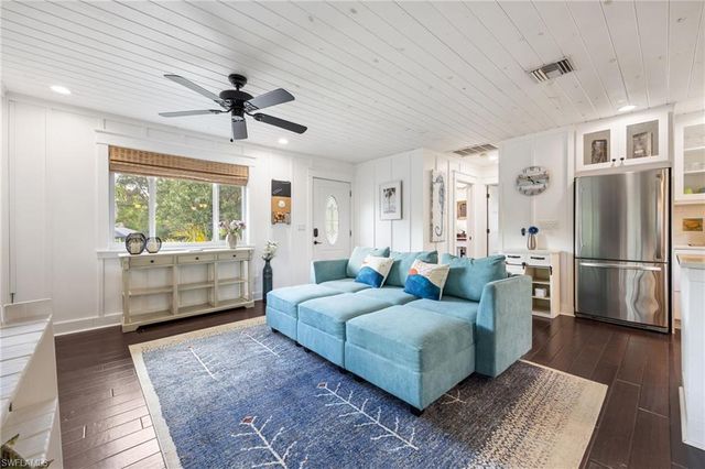 8787 Kodiak LN, St. James City, FL 33956
