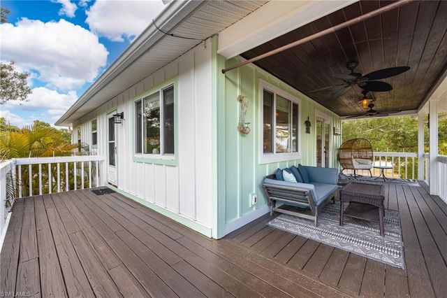 8787 Kodiak LN, St. James City, FL 33956