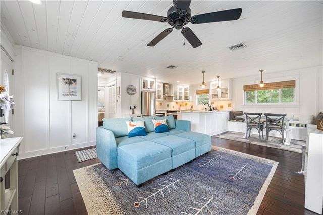 8787 Kodiak LN, St. James City, FL 33956