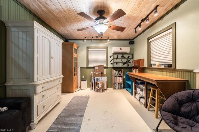 8787 Kodiak LN, St. James City, FL 33956