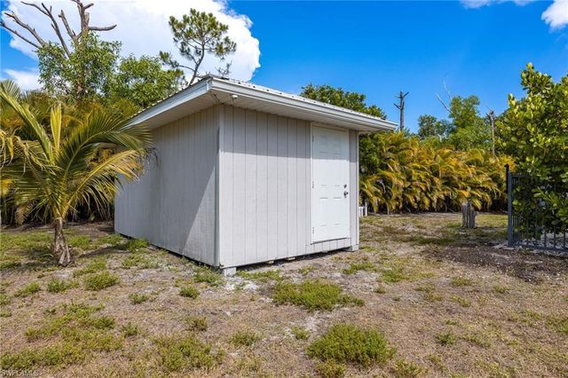 8787 Kodiak LN, St. James City, FL 33956