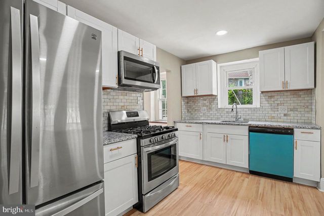 407 BEVERLY BLVD, Upper Darby, PA 19082