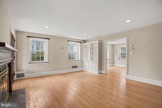 407 BEVERLY BLVD, Upper Darby, PA 19082