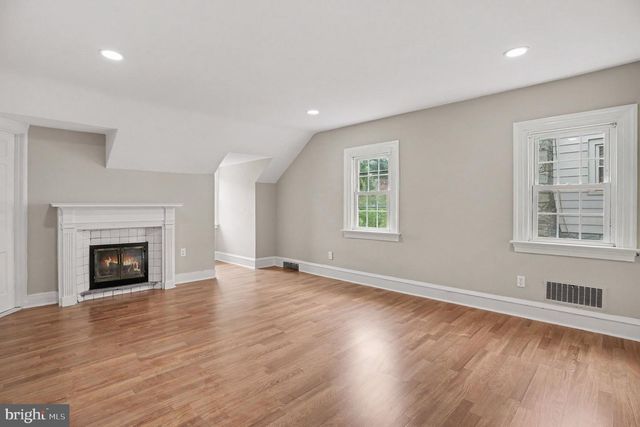 407 BEVERLY BLVD, Upper Darby, PA 19082