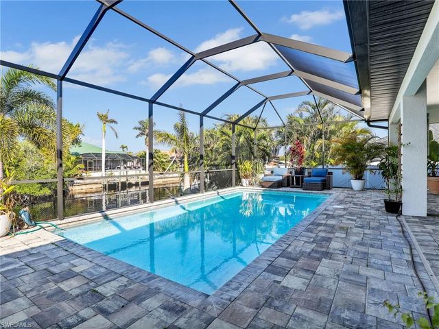225 SW 42nd TER, Cape Coral, FL 33914