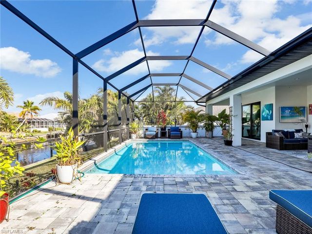 225 SW 42nd TER, Cape Coral, FL 33914