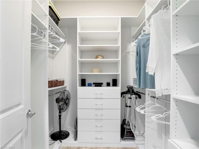 225 SW 42nd TER, Cape Coral, FL 33914