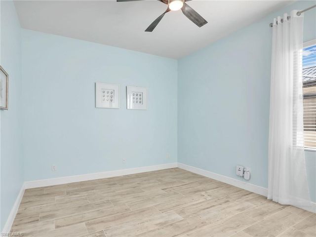 225 SW 42nd TER, Cape Coral, FL 33914