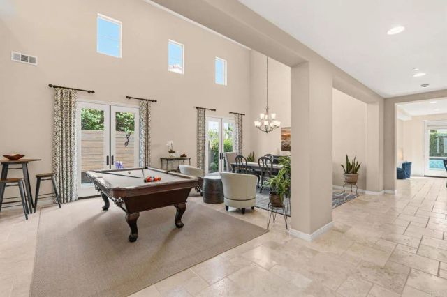 809 Dolphin Circle, Encinitas, CA 92024