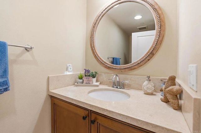 809 Dolphin Circle, Encinitas, CA 92024