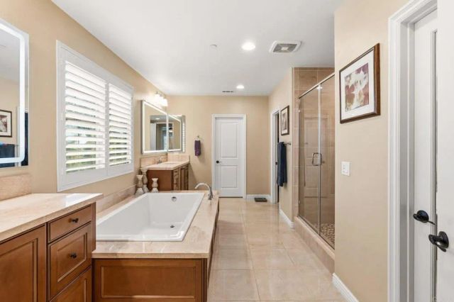 809 Dolphin Circle, Encinitas, CA 92024