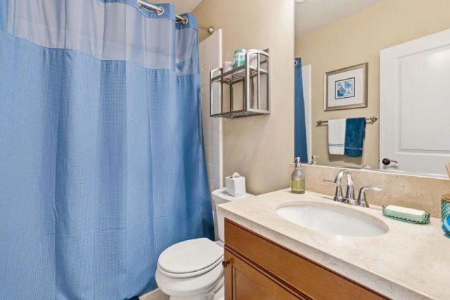 809 Dolphin Circle, Encinitas, CA 92024