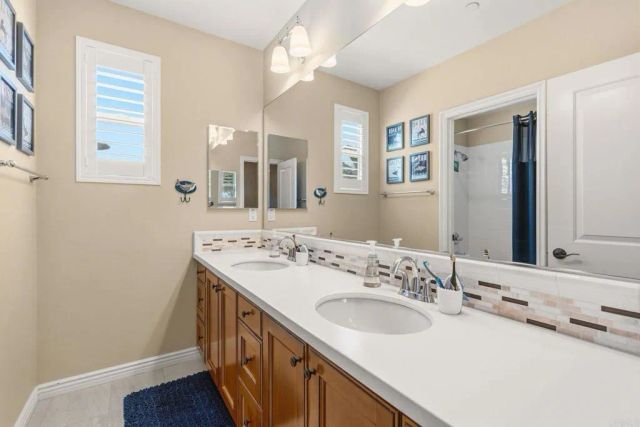 809 Dolphin Circle, Encinitas, CA 92024