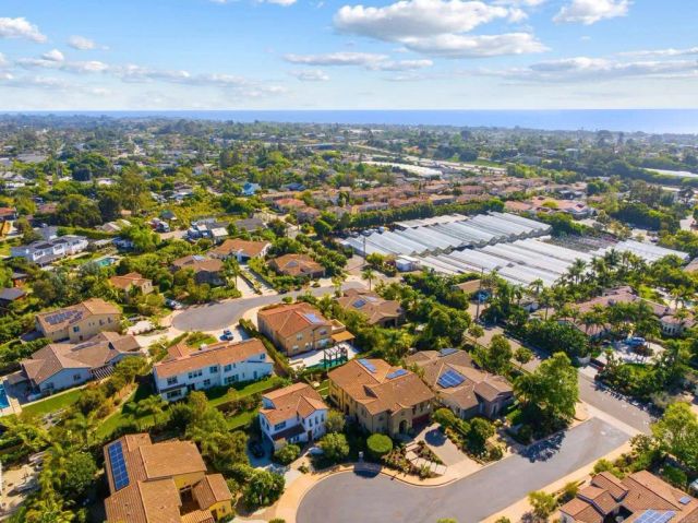 809 Dolphin Circle, Encinitas, CA 92024