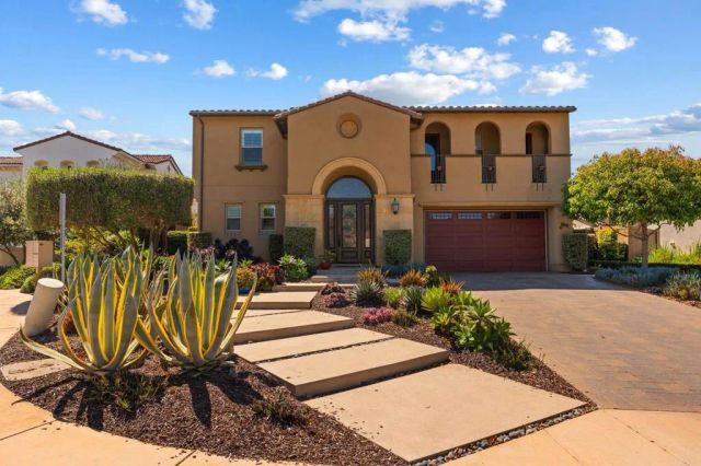 809 Dolphin Circle, Encinitas, CA 92024