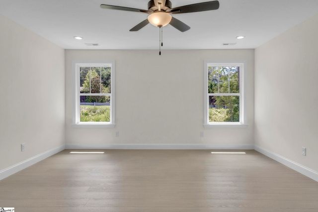 6 Eastwood Court, Taylors, SC 29687