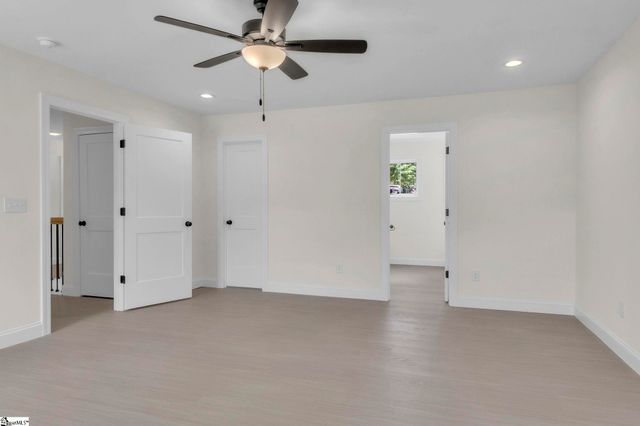 6 Eastwood Court, Taylors, SC 29687