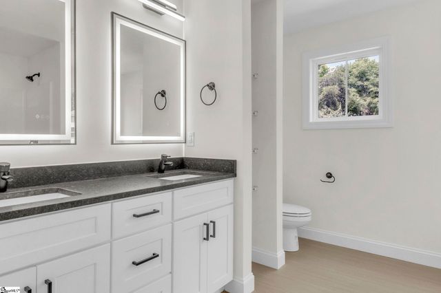 6 Eastwood Court, Taylors, SC 29687