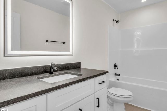 6 Eastwood Court, Taylors, SC 29687