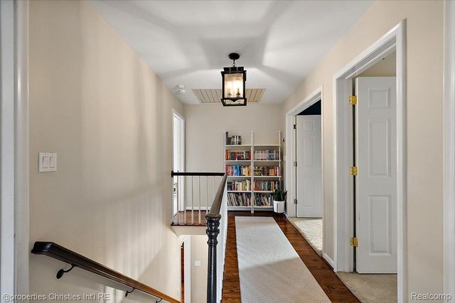 2684 Bradway Boulevard, Bloomfield Hills, MI 48301