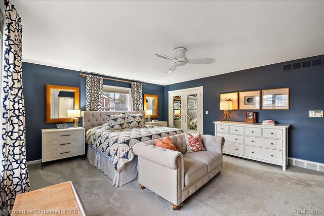 2684 Bradway Boulevard, Bloomfield Hills, MI 48301