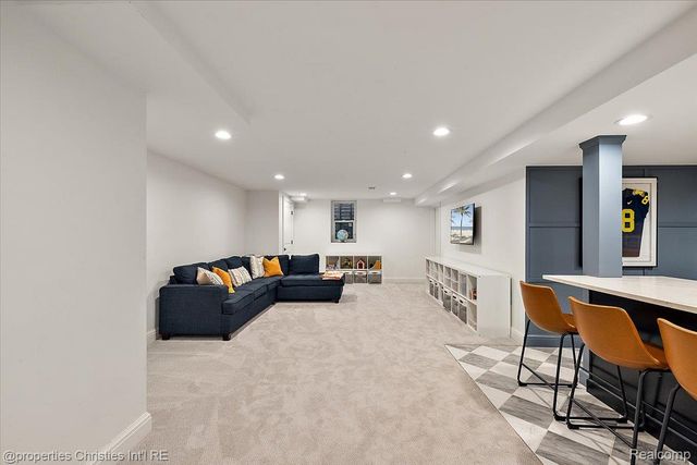 2684 Bradway Boulevard, Bloomfield Hills, MI 48301