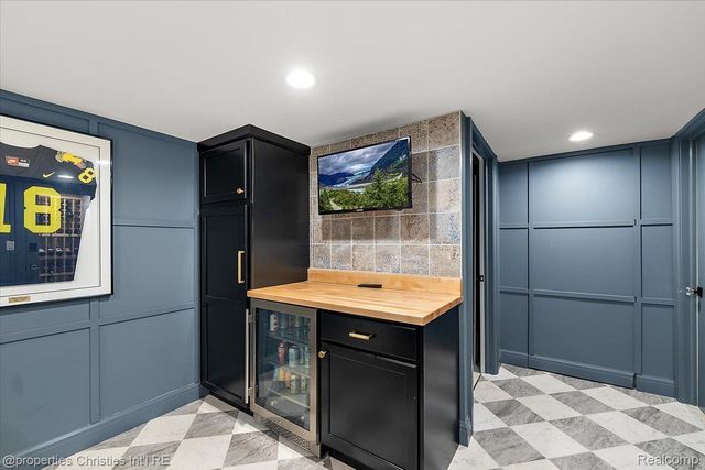 2684 Bradway Boulevard, Bloomfield Hills, MI 48301