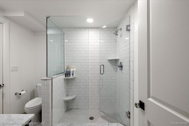 2684 Bradway Boulevard, Bloomfield Hills, MI 48301
