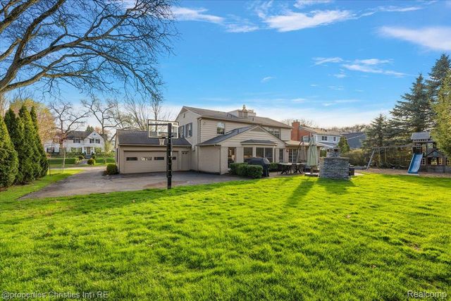 2684 Bradway Boulevard, Bloomfield Hills, MI 48301