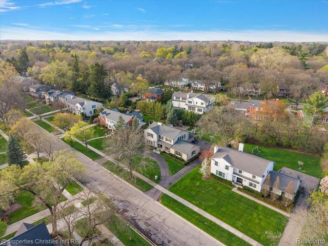 2684 Bradway Boulevard, Bloomfield Hills, MI 48301