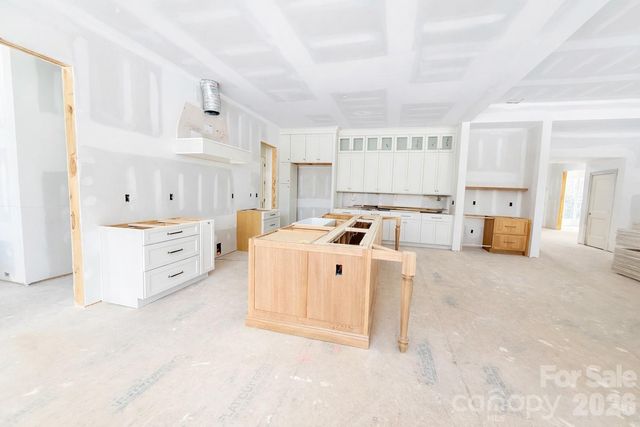 125 Randstone Court, Charlotte, NC 28211